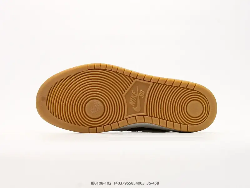 Nike Scarpe da basket Classico Basso IB0108-102 #14037965834003