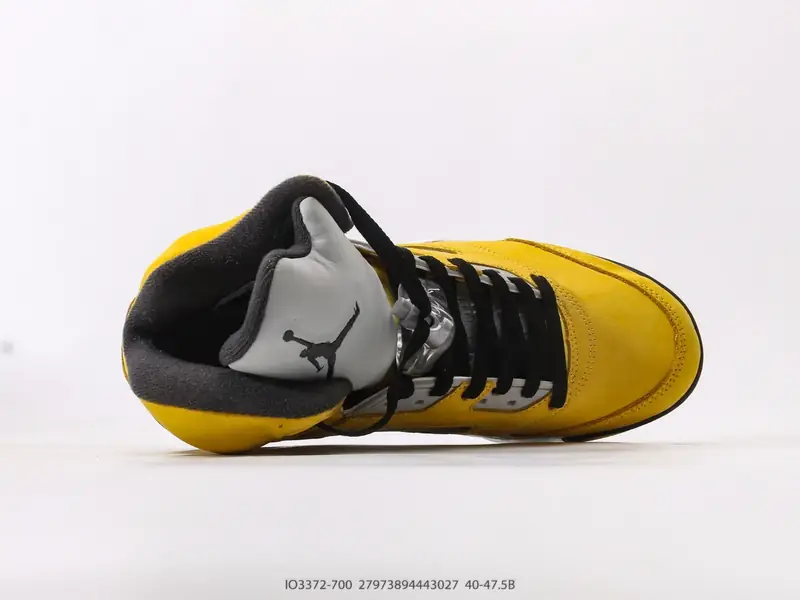 Nike Scarpe da basket Retro Medio Pelle IO3372-700 #27973894443027