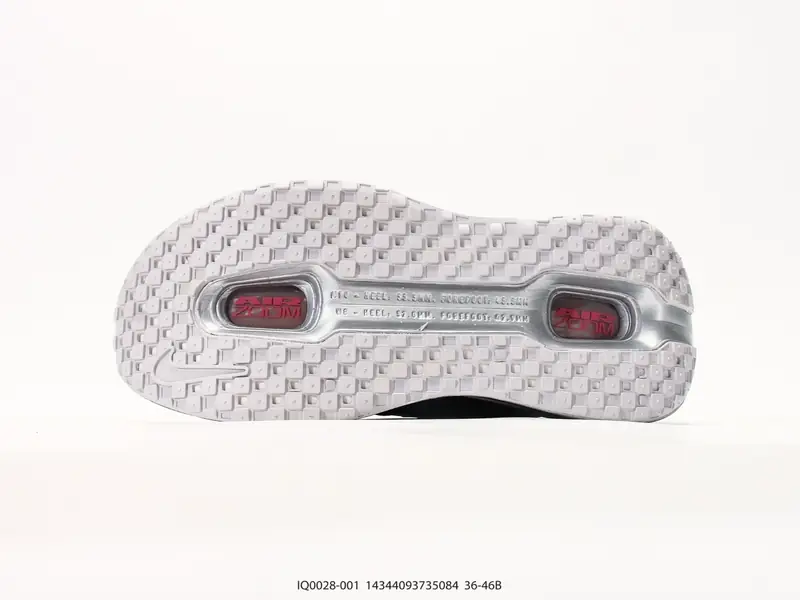 耐克 Nike VOMERO PREMIUM 舒适减震防滑 低帮跑步鞋 全掌ReactX泡绵 IQ0028-001
