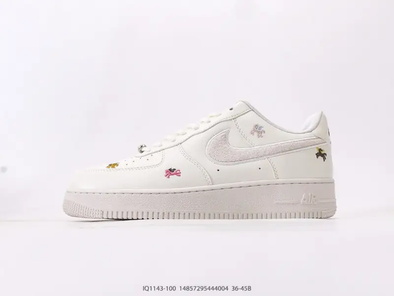 耐克Nike Air Force 1 Low 空军一号低帮百搭休闲运动板鞋 柔软、弹性十足的缓震性能和出色的 IQ1143-100 #14857295444004