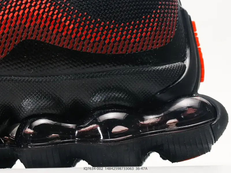 耐克Nike Air Liquid Max 耐克 舒适贴合 耐磨防滑 全掌气垫缓震 低帮运动跑步鞋 时尚舒适的穿着感受和出众格调 鞋款 IQ7634-002 #14842598733063