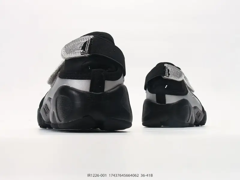 Wmns Nike Air Rift 耐克 忍者系列运动鞋 #将芭蕾平底鞋的优雅与独特的分趾 IR1226-001 #17437645664062