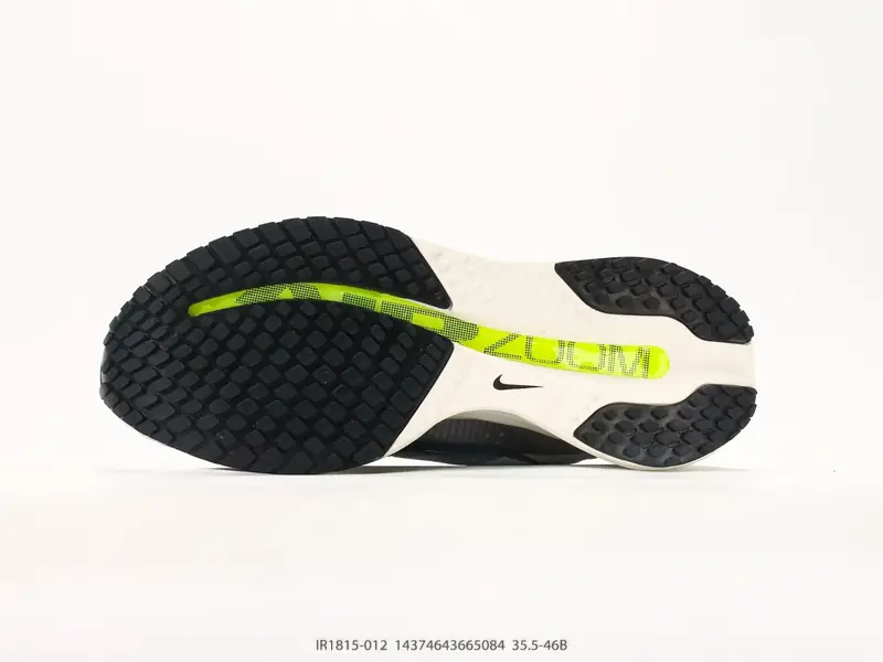 NIKE PEGASUS PREMIUM 耐克 飞马公路跑步鞋 有史以来第一双拥有弯曲全掌的AIR ZOOM气垫，且结合ZOOM X 和REACT X 三明治的科技结构 IR1815-012 #14374643665084