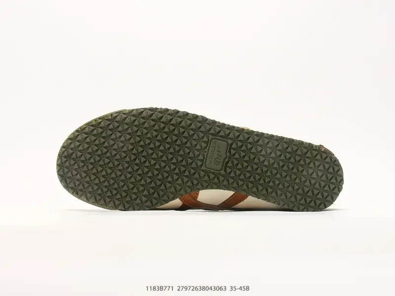 Onitsuka Tiger MEXICO 66 百搭单品 板鞋 MEXICO 66是鬼冢虎旗下最经典的款式，李小龙最喜欢的 1183B771 #27972638043063