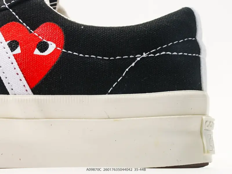Lainnya Sepatu Board Kolaborasi Low Top A09870C #26017635044042