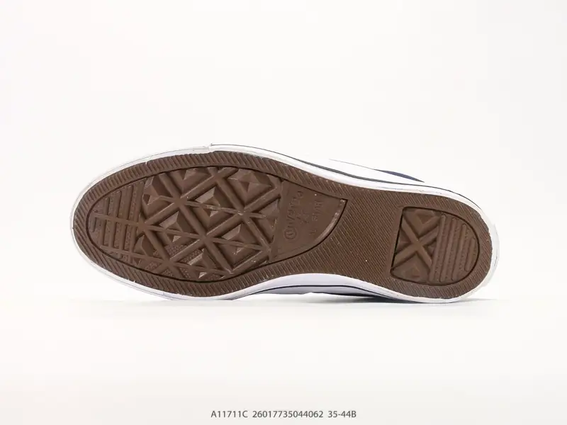 Converse Chuck Taylor All Star 这双百搭耐穿匡威 口粮鞋实锤了 出门不知道穿什么的时候，选这双没错的 A11711C #26017735044062