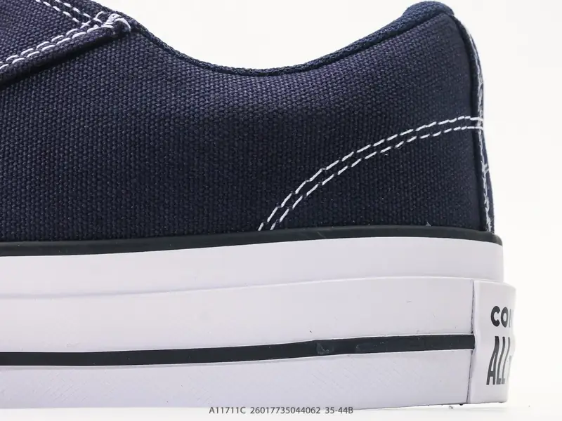 Converse Chuck Taylor All Star 这双百搭耐穿匡威 口粮鞋实锤了 出门不知道穿什么的时候，选这双没错的 A11711C #26017735044062