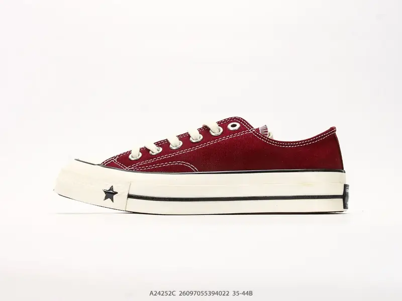 Sonstige Sportschuhe Klassisch Niedrig A24252C