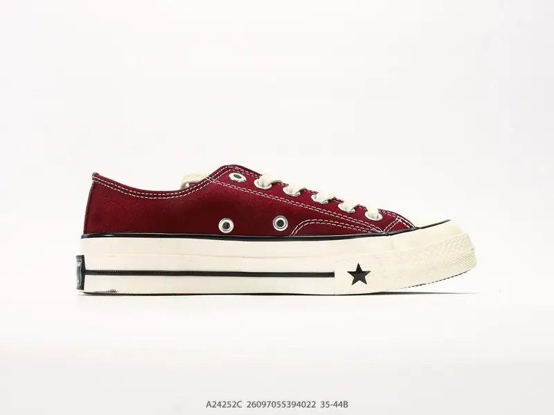 Sonstige Sportschuhe Klassisch Niedrig A24252C