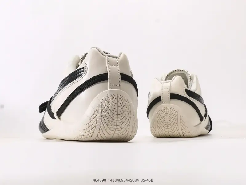 Puma Scarpe casual Collaborazione Basso 404391 #14334693445084