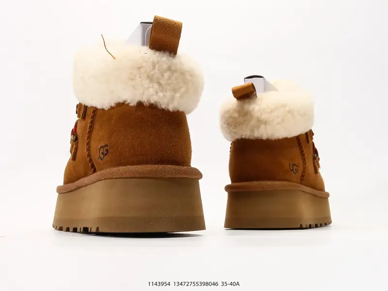 UGG Scarpe sportive  1143954 #13472755398046