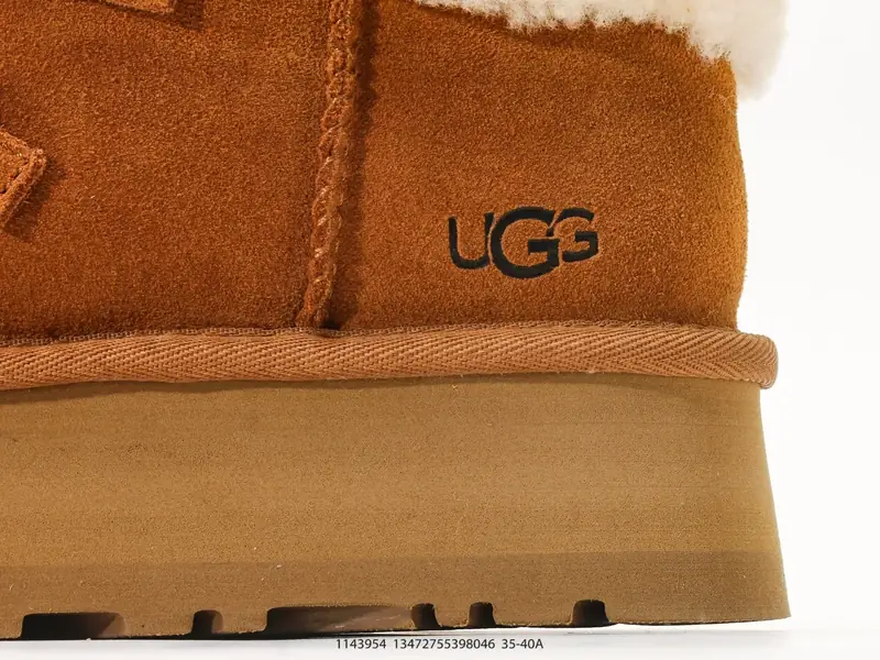 UGG Scarpe sportive  1143954 #13472755398046