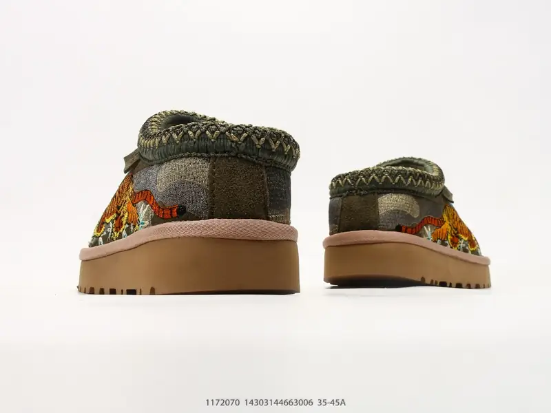 UGG 캐주얼 슈즈 활용도 높은 콜라보 로우탑 1172070 #14303144663006
