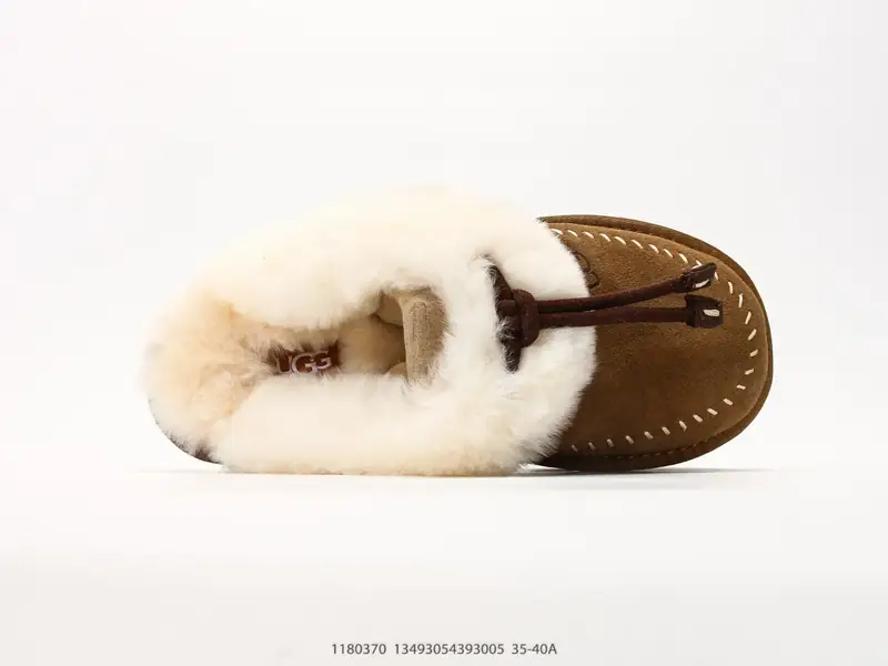 UGG Sepatu Kasual Low Top Nyaman 1180370 #13493054393005