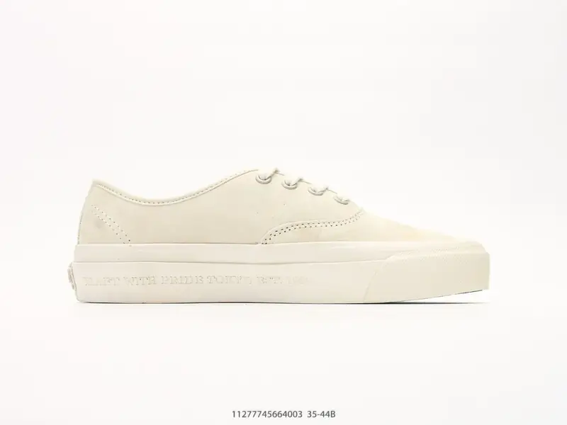 Vans Scarpe sportive Classico Collaborazione Basso VN000XVJ7VJ #11277745664003