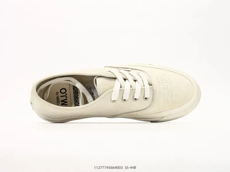 Vans Scarpe sportive Classico Collaborazione Basso VN000XVJ7VJ #11277745664003